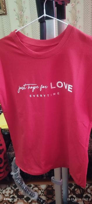 Продам футболки новые