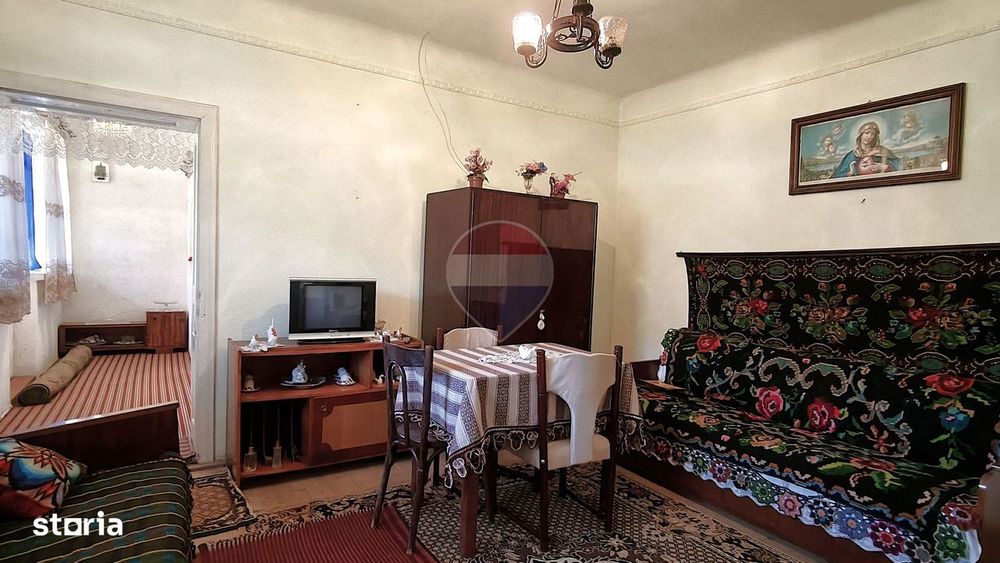 Casă cu 3 camere și este 2.500 mp teren , Blăjel – aproape de Medias