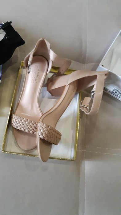 Женские босоножки,летние