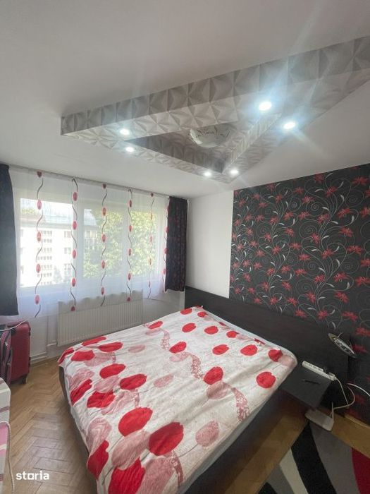 Apartament de 2 camere semidecomandat, 55 mp, etaj 4 cu acoperis, Sasa