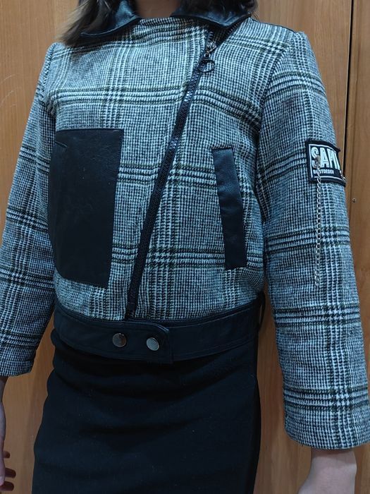 Куртка на девочку весна