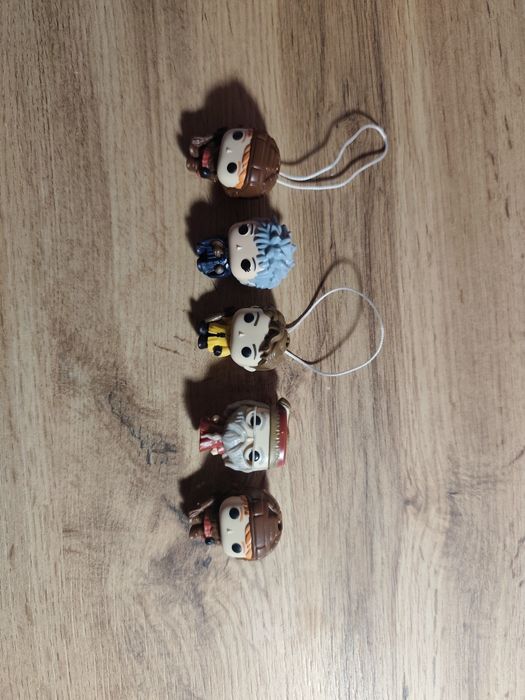 Продавам  фигурки на Хари Потър