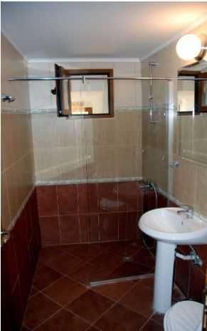 Продава се Хотел в Хисаря - 1000 кв.м за 485 €/кв.м - Снимка #23