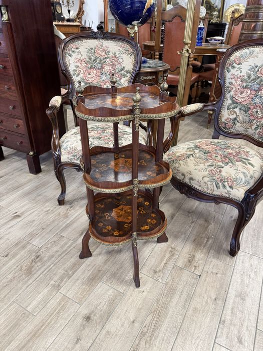 Masuta-etajera din lemn cu intarsii si elemente bronz