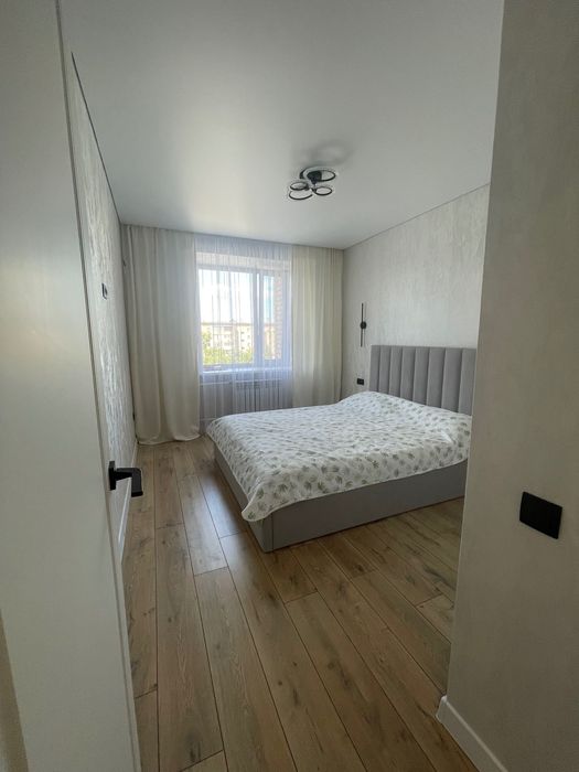 Продам  евро-трехкомнатную квартиру