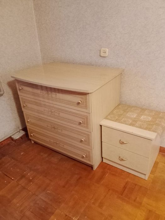 Продам спальный гарнитур 45000