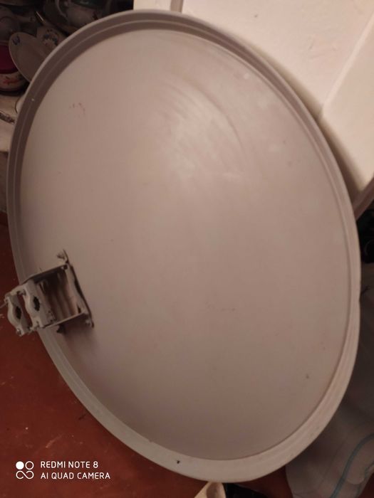 Параболическая антенна