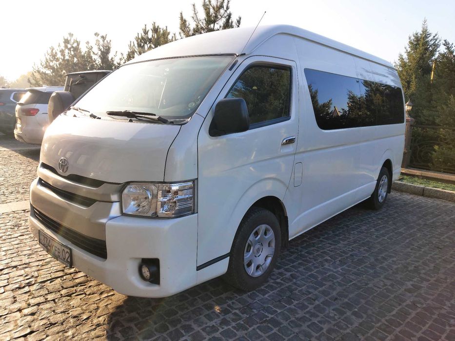 Тайота Хайс, Toyota Hiace Аренда Микроавтобус