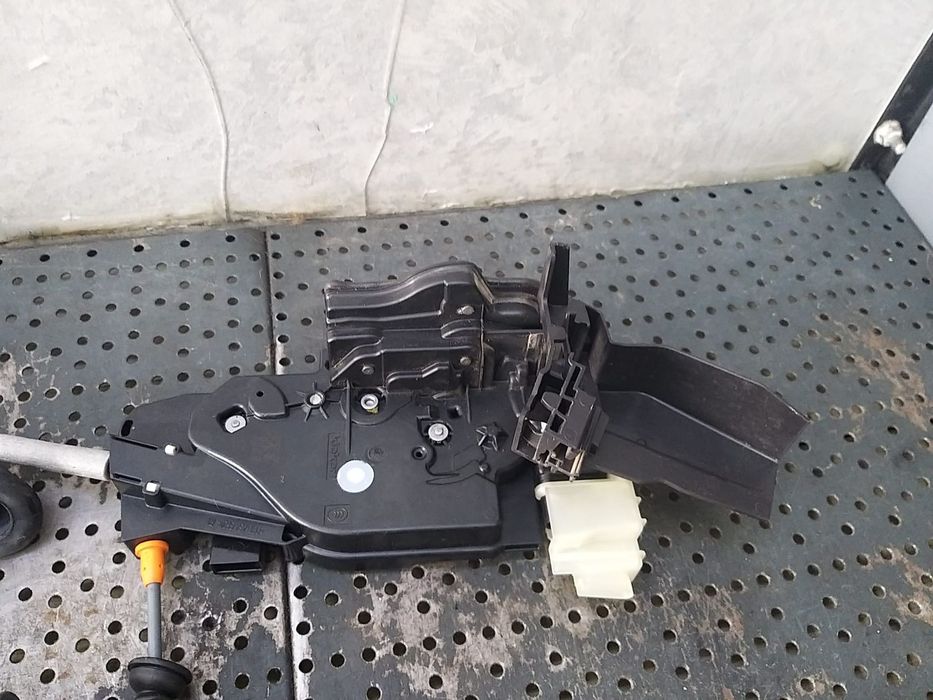 Broasca usa dreapta fata mercedes b class w247 a0997202402