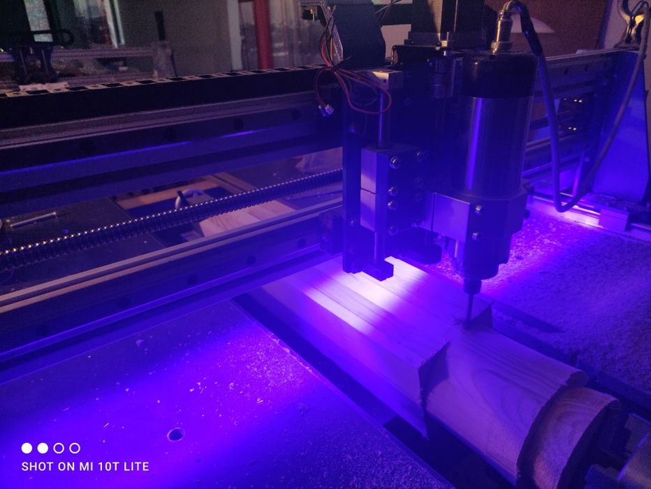 CNC Router 4 axe, laser, configurație la comanda