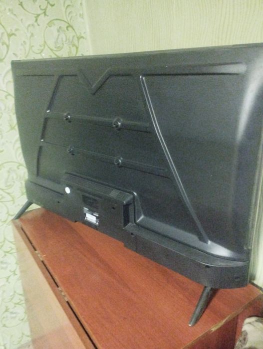 Продам нерабочий телевизор