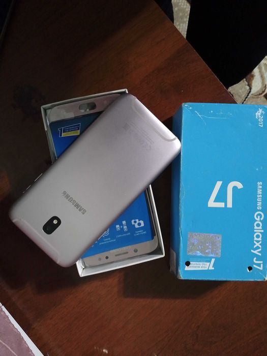 Samsung Galaxy J 7