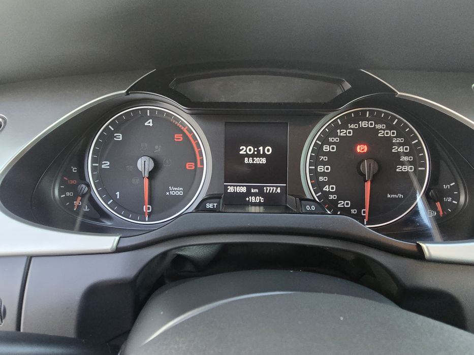 Vand Audi A4 B8 2.0TDI