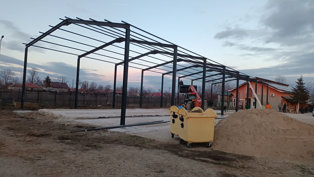 Vând hală metalica pe comanda clientului