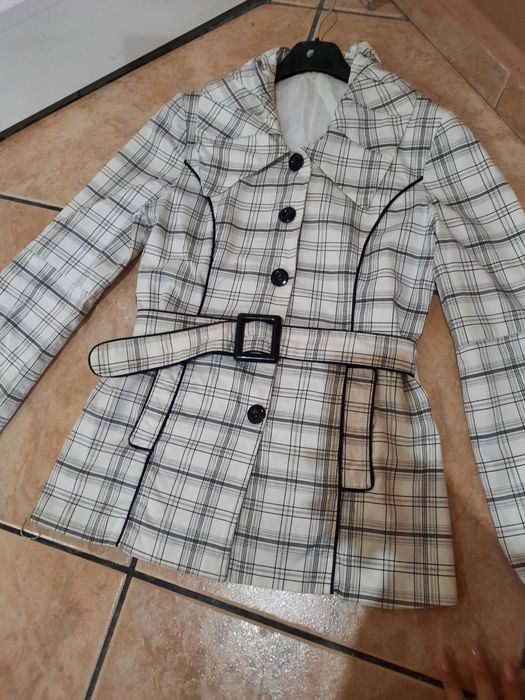 Дамско есенно яке