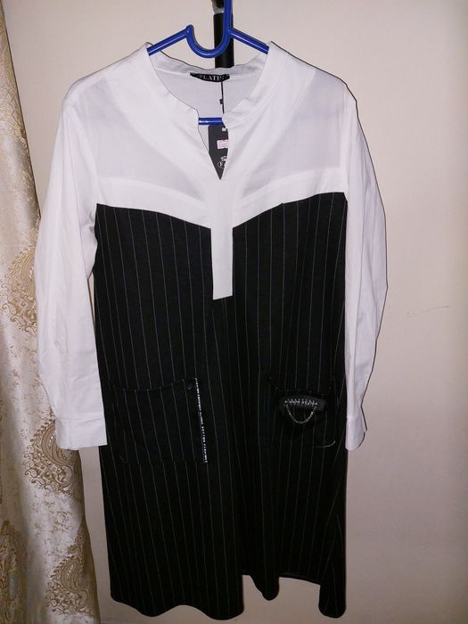 Продам платья новые