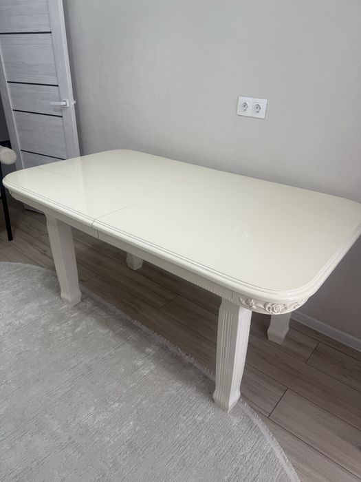 Продам стол (раздвижной),90/160