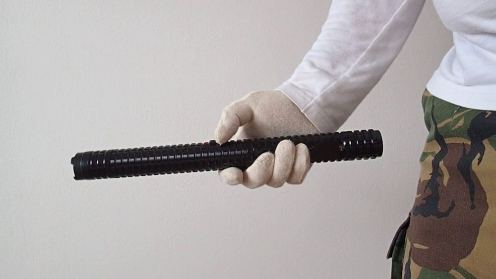 Baston electrosoc, IdeallStore®, Renegade X8, 35 cm, cutie inclusa