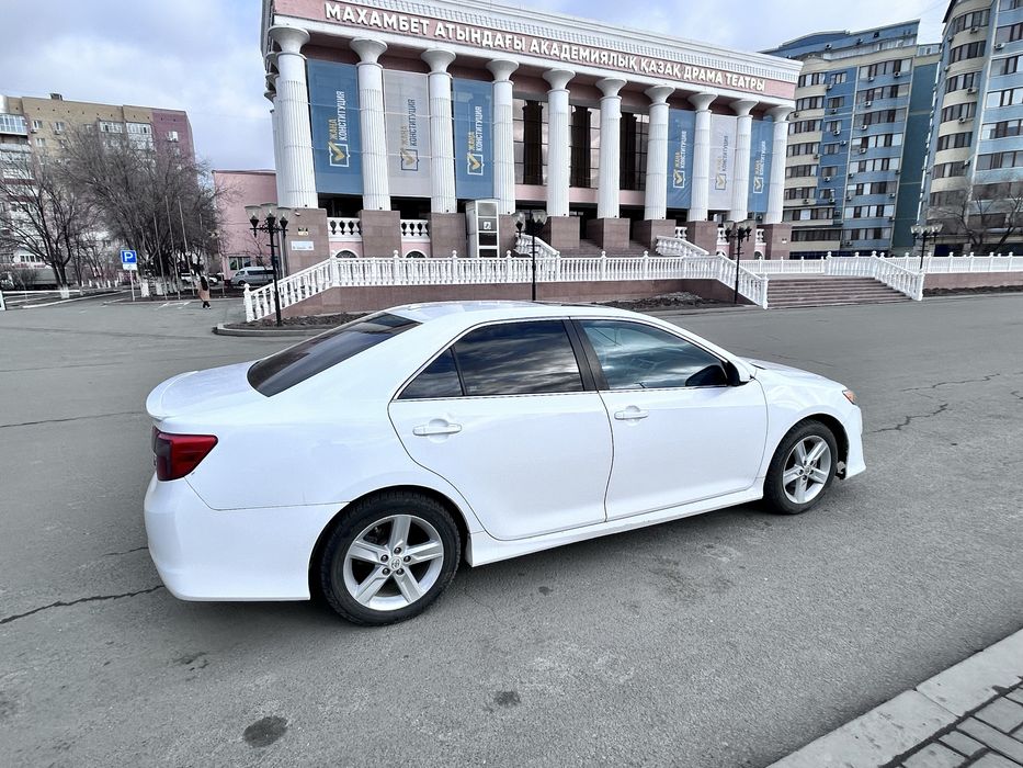 Тойота камри 2014 год