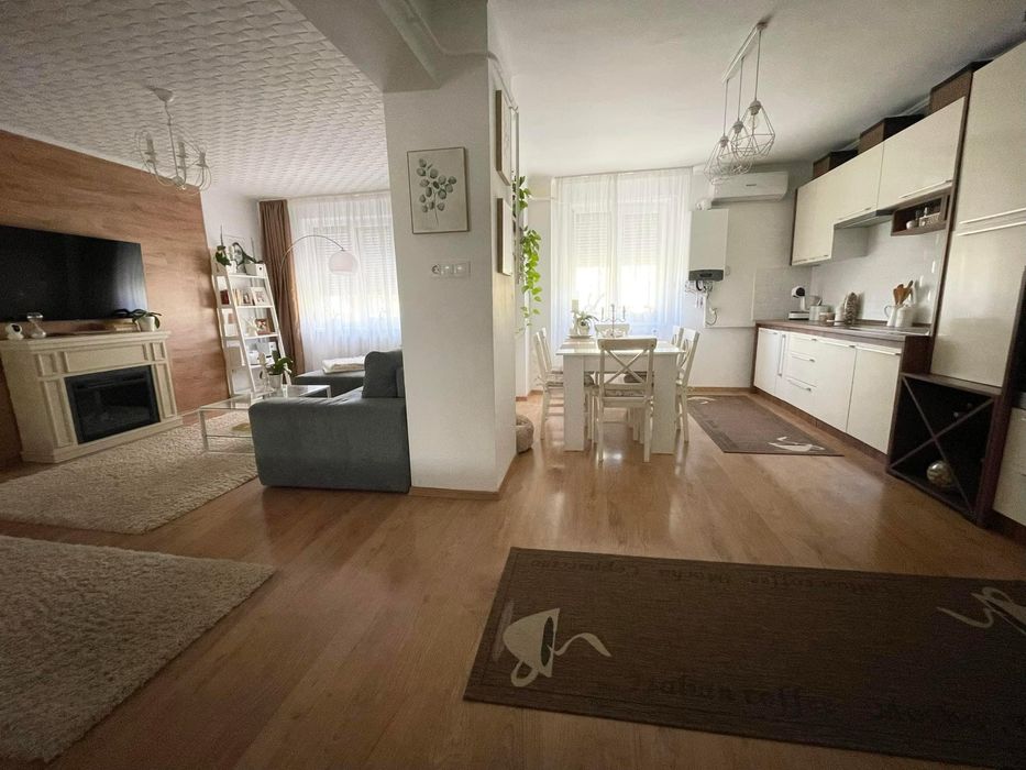 Vand apartament 2 camere