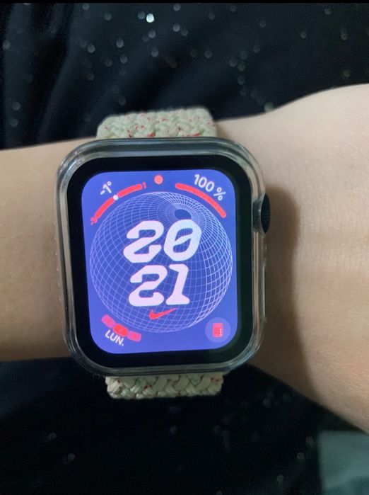Apple watch  SE2