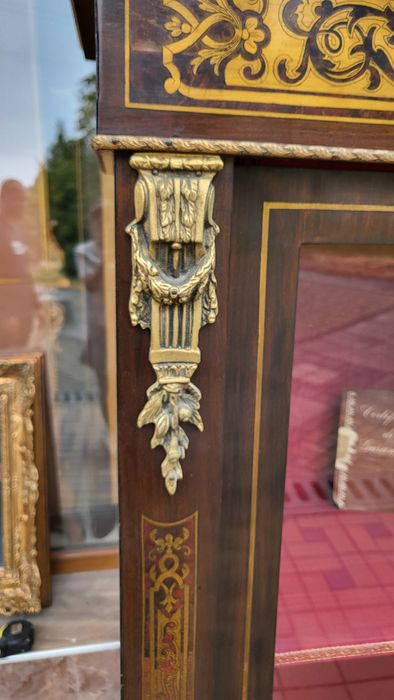 Витрина Boulle 025