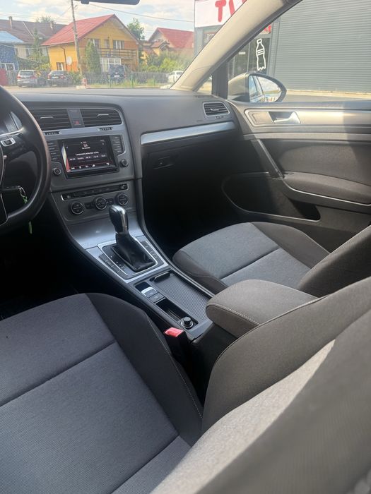 Volkswagen Golf 7   1.6 TDI  DSG