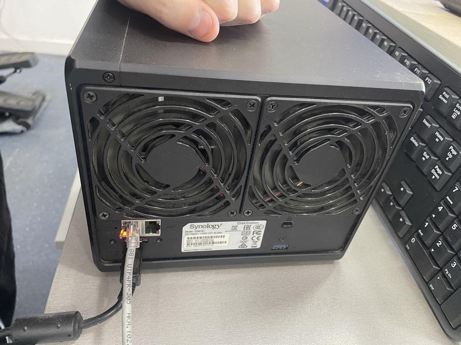 NAS сервер Synology DS918+