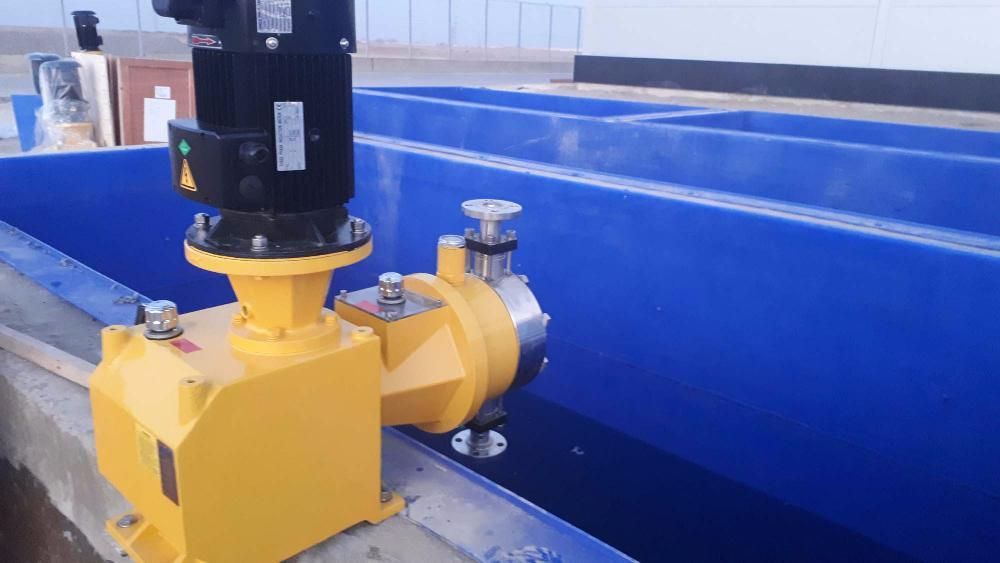 Футеровка (обшивка) полипропиленом промышленных бассейнов, резервуаров