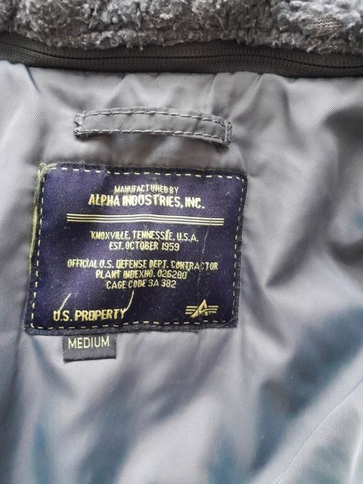 Продам куртку Alpha Industrial.