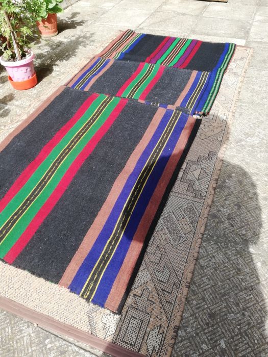 Ръчно тъкани битови пътеки