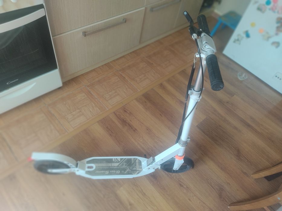 Продам самокат до 70 кг.