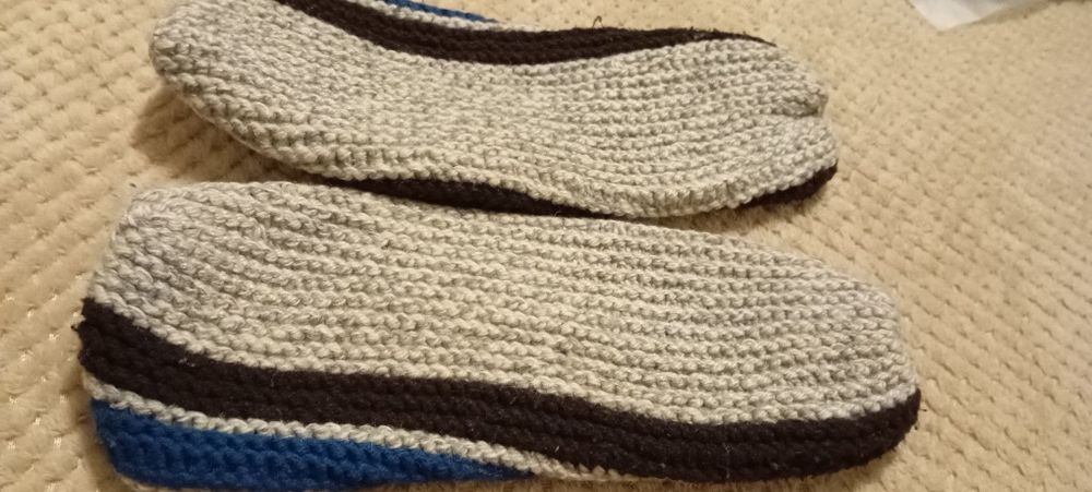 Cipici, papucei de casă  din lână