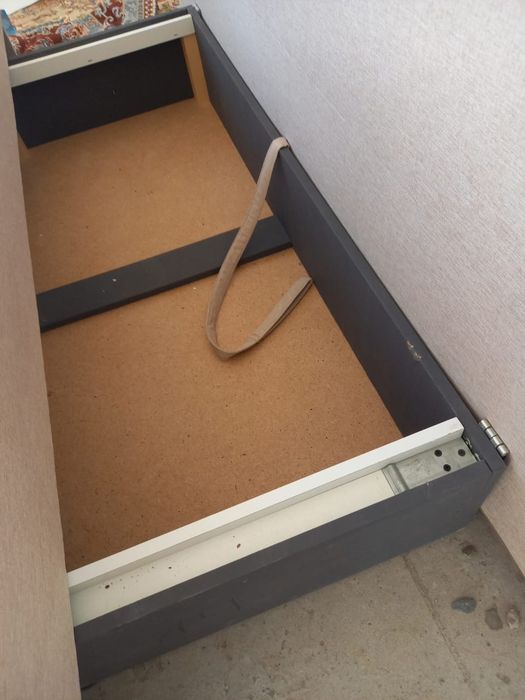 Диван раскладной  СРОЧНО