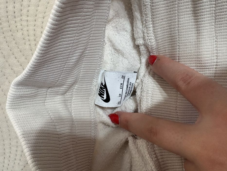 Анцузи на Nike .
