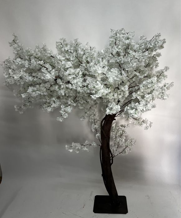 Copac inflorit artificial