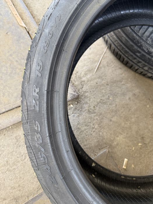 2 Anvelope Vara 245/35/19 Pirelli