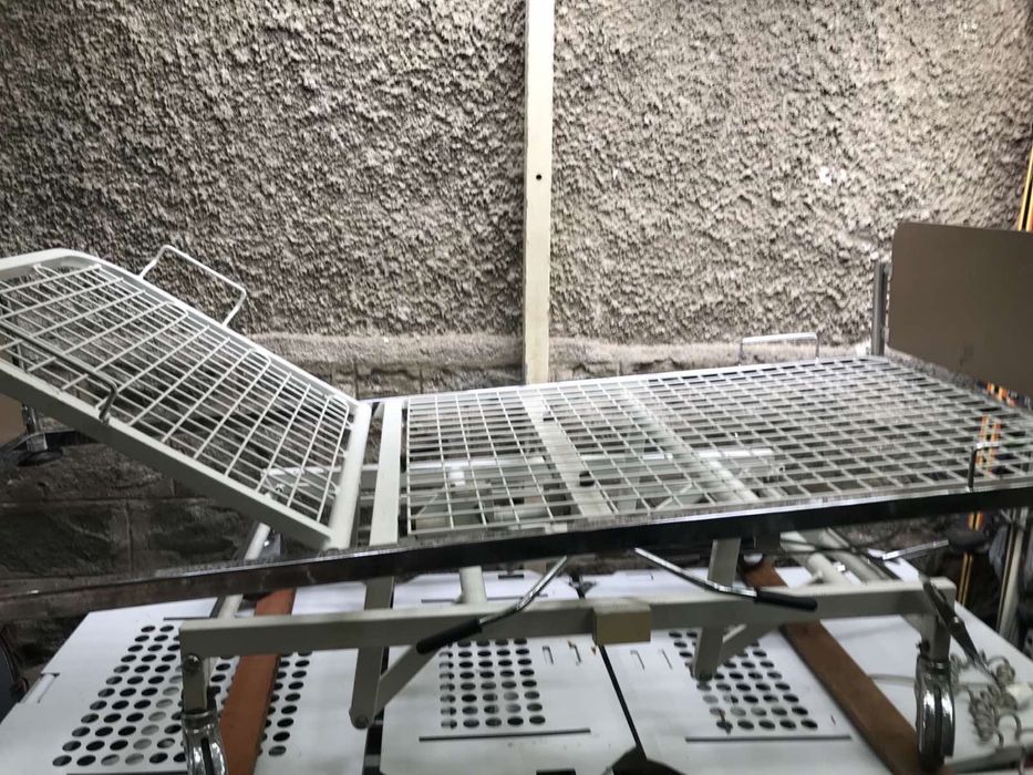 Болнични легла