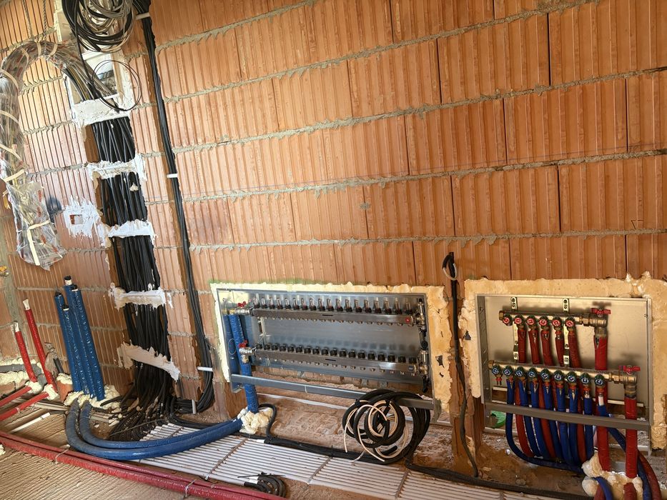 Vand casa la rosu(130mp utili)