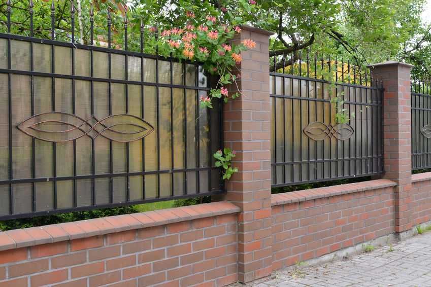метални ОГРАДА от стоманени профили, ковано желязо, мрежести