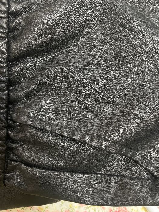 Продам брюки черные экокожа