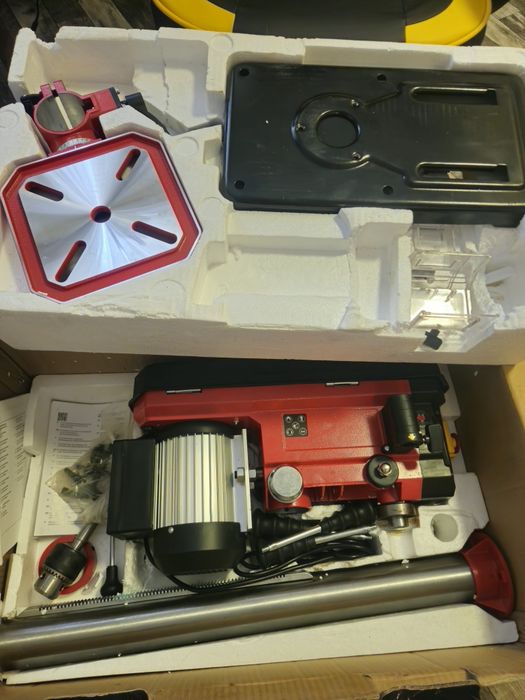 Mașină de găurit cu coloană Einhell TC-BD 630/1 – 630W – Nouă completă, cu cutie