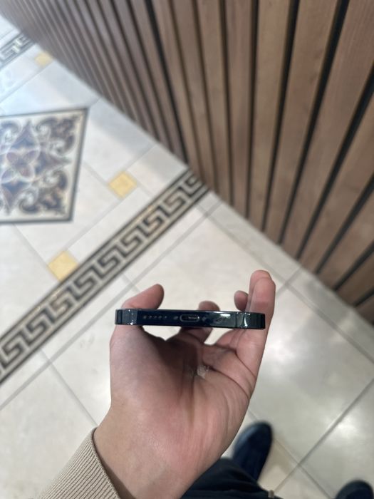 Iphone 12 pro yaxshi holatda