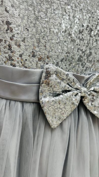 Продам платье для девочек