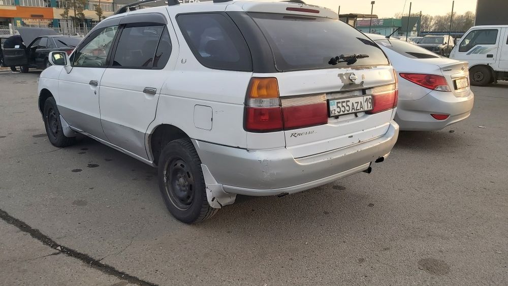 Продам просторную машину