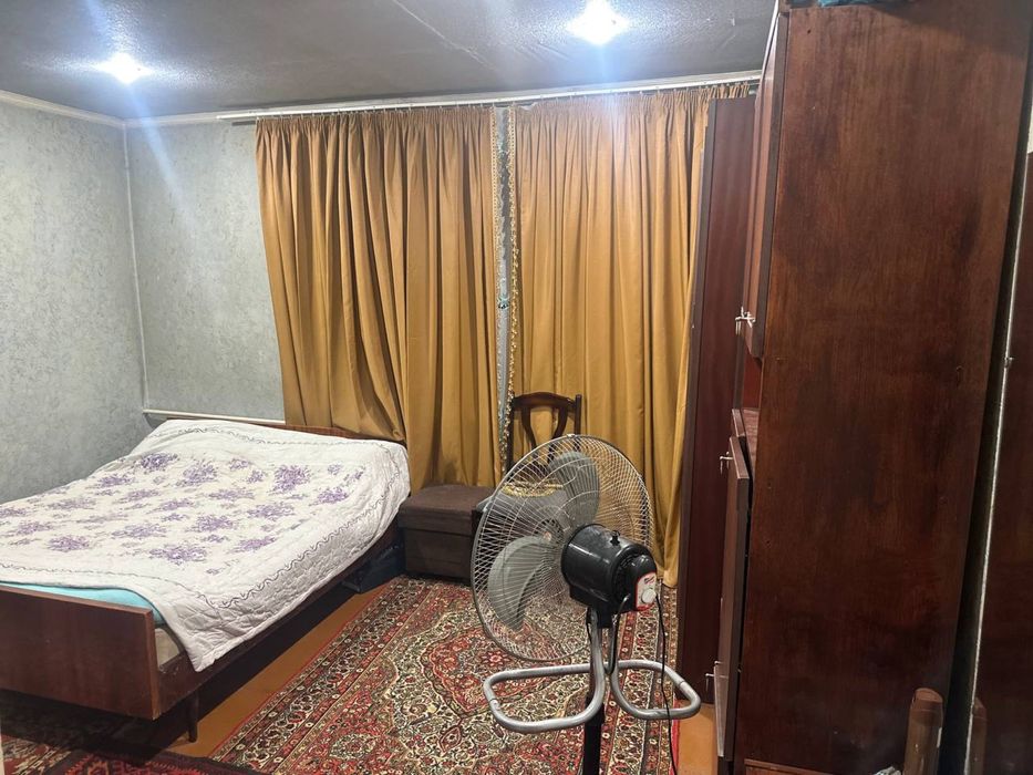 Уй ховли сотилади шахарди центирида