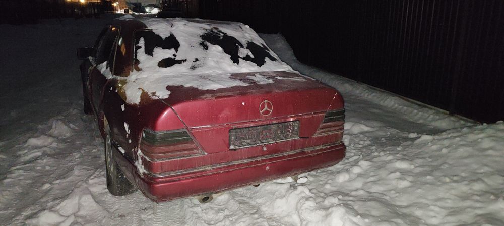 Разбор Мерседес 124 все в наличии.