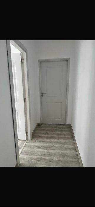 Apartament 3 camere semidecomandat , ET 1