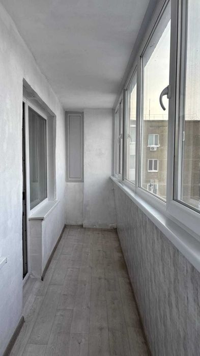 Продам улучшенную двушку в районе ЖД