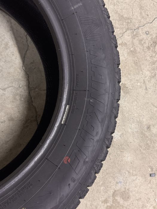 Зимные шины R18 235/55